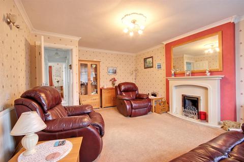 undefined, Scarrington Crescent, Hull