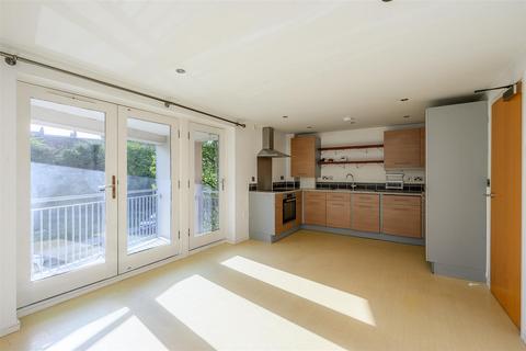 2 bedroom apartment for sale, Caesar Court, Moss Street, York Centre, YO23 1DD