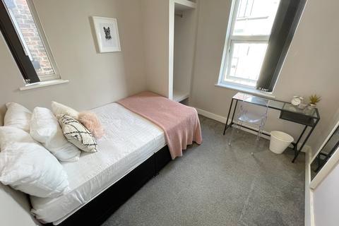 5 bedroom terraced house to rent, Adelaide Road, L7 8SH,