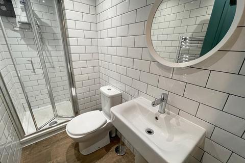 5 bedroom terraced house to rent, Adelaide Road, L7 8SH,