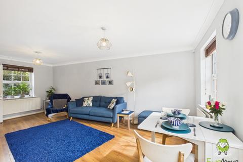 2 bedroom apartment for sale, Compton Way, Sherfield-on-Loddon, Hook, Hampshire, RG27