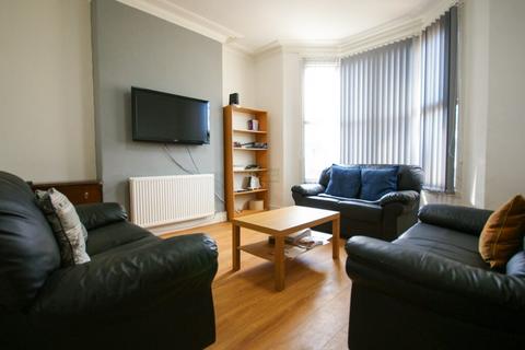 6 bedroom terraced house to rent, Pershore Road, Birmingham B29