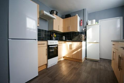 6 bedroom terraced house to rent, Pershore Road, Birmingham B29
