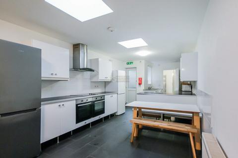 7 bedroom terraced house to rent, Croydon Road, Birmingham B29