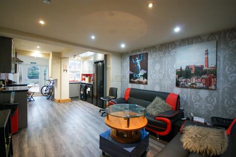 5 bedroom terraced house to rent, Milner Road, Birmingham B29