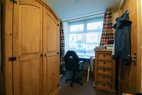 5 bedroom terraced house to rent, Milner Road, Birmingham B29
