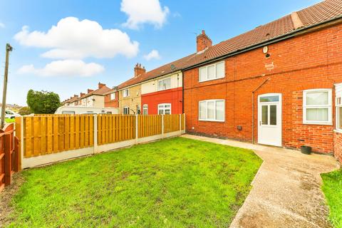 3 bedroom terraced house for sale, Newstead View, Pontefract WF9