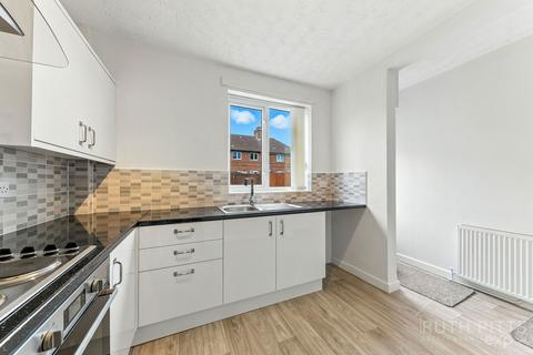 3 bedroom terraced house for sale, Newstead View, Pontefract WF9