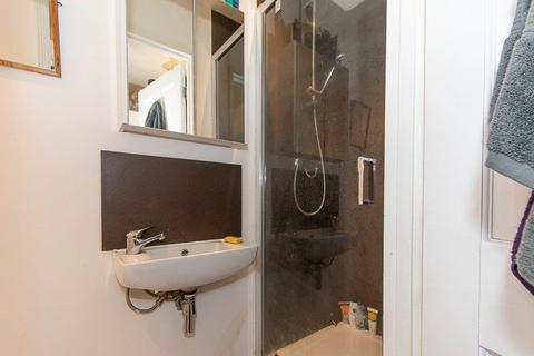 4 bedroom flat to rent, Victoria Rise, Clapham SW4