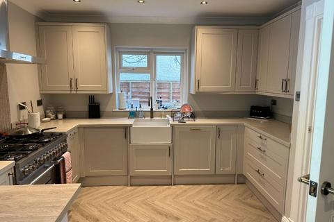403 Southborough Lane, Bromley, BR2 8BQ