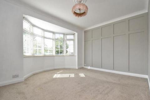 403 Southborough Lane, Bromley, BR2 8BQ