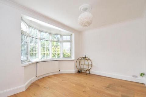 403 Southborough Lane, Bromley, BR2 8BQ