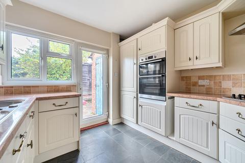 undefined, Tudor Road, Surrey GU7