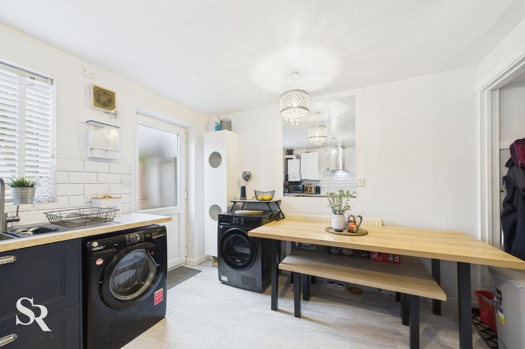 Kitchen/Dining