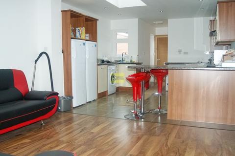 5 bedroom terraced house to rent, Hubert Road, Birmingham B29