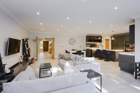 5 bedroom detached house for sale, Tyrrells Close, Fetcham, Leatherhead, KT22