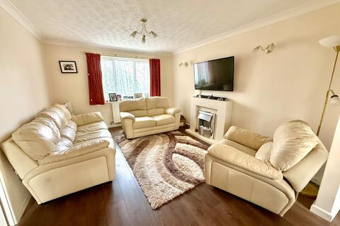 undefined, 6 Worcester Way, Daventry, NN11 4TY