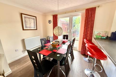 undefined, 6 Worcester Way, Daventry, NN11 4TY