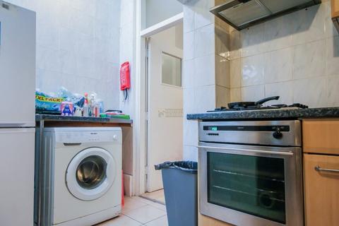 3 bedroom terraced house to rent, Tiverton Road, Birmingham B29