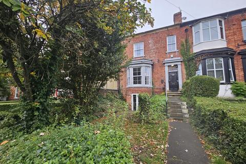 6 bedroom house to rent, Hyde Park Terrace, Leeds