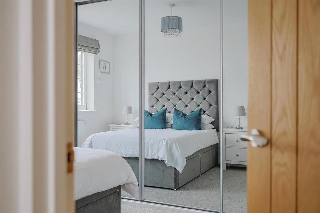 23 St Andrews Close - Web (29 of 40).jpg