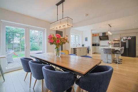 4 bedroom detached house for sale, St. Andrews Close, Mayals, Swansea