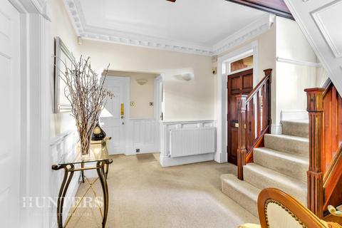 4 bedroom detached house for sale, Carriage Drive Littleborough, OL15 9LE