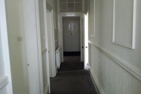 undefined, FT  Gledhaw Wood Close, Leeds LS8
