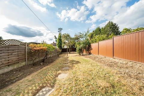 3 bedroom semi-detached house for sale, Woodcroft Avenue, Stanmore HA7