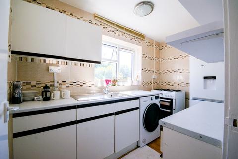 2 bedroom terraced house to rent, Leasow Drive, Birmingham B15