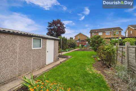 3 bedroom semi-detached house for sale, Woodlands Road, Stafford ST16