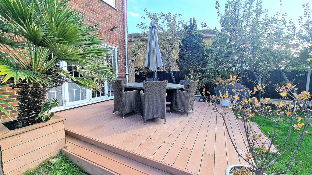 DECKING.jpg