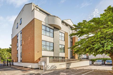2 bedroom flat to rent, Lower Richmond Road, London, TW9