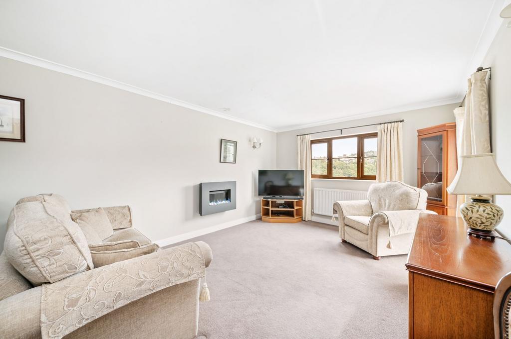 Living/dining area