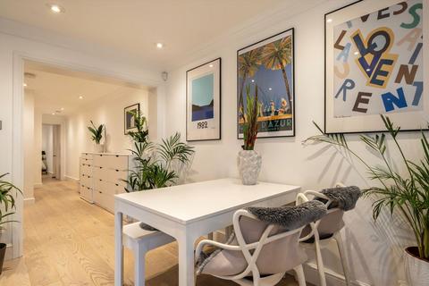2 bedroom flat for sale, St. Stephens Gardens, London W2