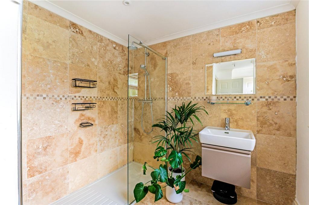 Main Shower Room