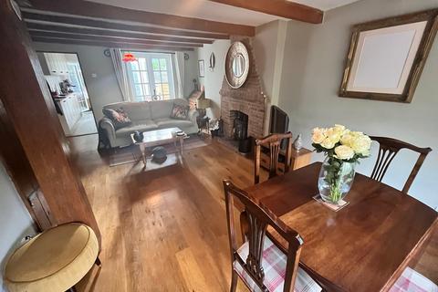 2 bedroom cottage for sale, Toad Hall, , Mount Pleasant, Stoke Goldington, Milton Keynes, MK LL, Newport Pagnell