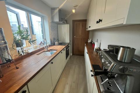 2 bedroom cottage for sale, Toad Hall, , Mount Pleasant, Stoke Goldington, Milton Keynes, MK LL, Newport Pagnell