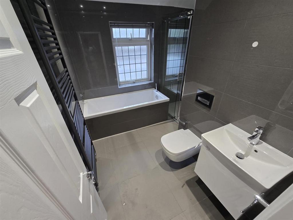 Whats App Image 2025-10-10 at 4.34.06 PM (3).jpeg