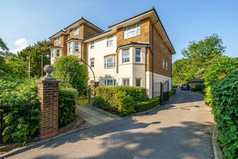 undefined, Kings Court, Roehampton SW15
