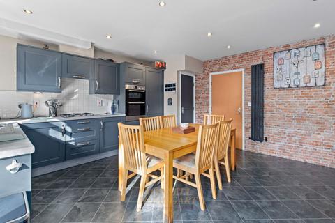 undefined, Stone Court, Crawley RH10