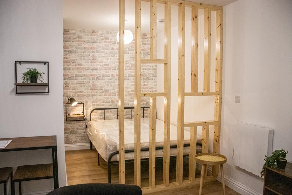 Flat 1 - Bedroom.jpg