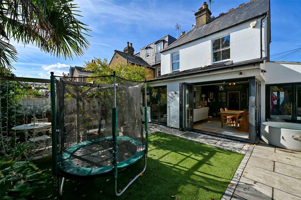 Picture No. 04