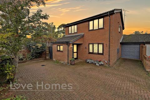 undefined, Mander Close, Toddington