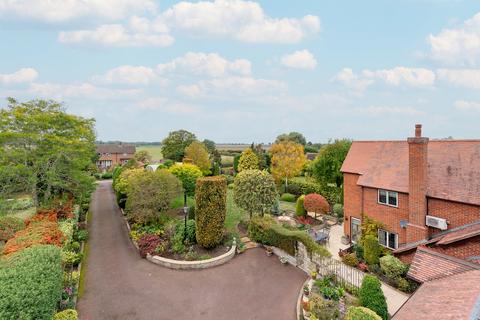 5 bedroom detached house for sale, High Street, Great Barford, Bedfordshire, MK44