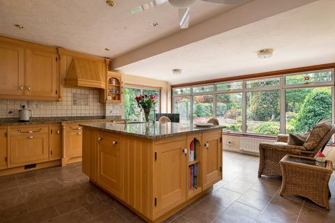 5 bedroom detached house for sale, High Street, Great Barford, Bedfordshire, MK44