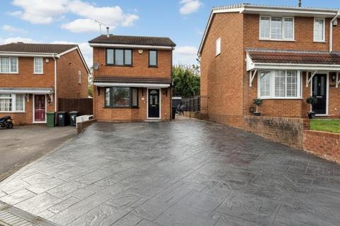 3 bedroom detached house for sale, Auden Close, Galley Common,