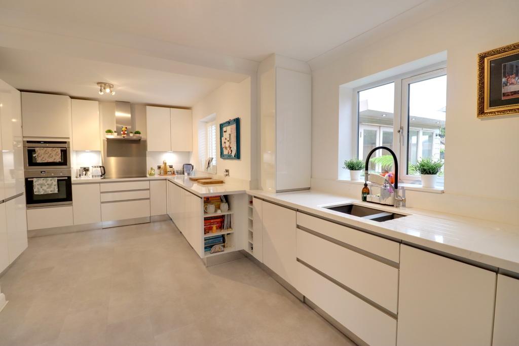 Kitchen/living/dining room