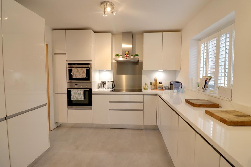 Kitchen/living/dining room