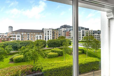 3 bedroom flat for sale, Greensward House, Imperial Crescent SW6